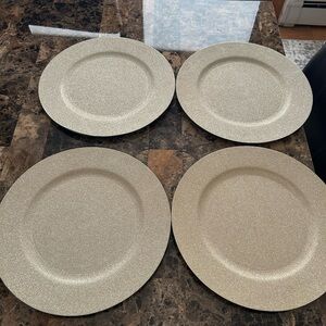 Elegant Sparkle Dinnerware Set in Gold